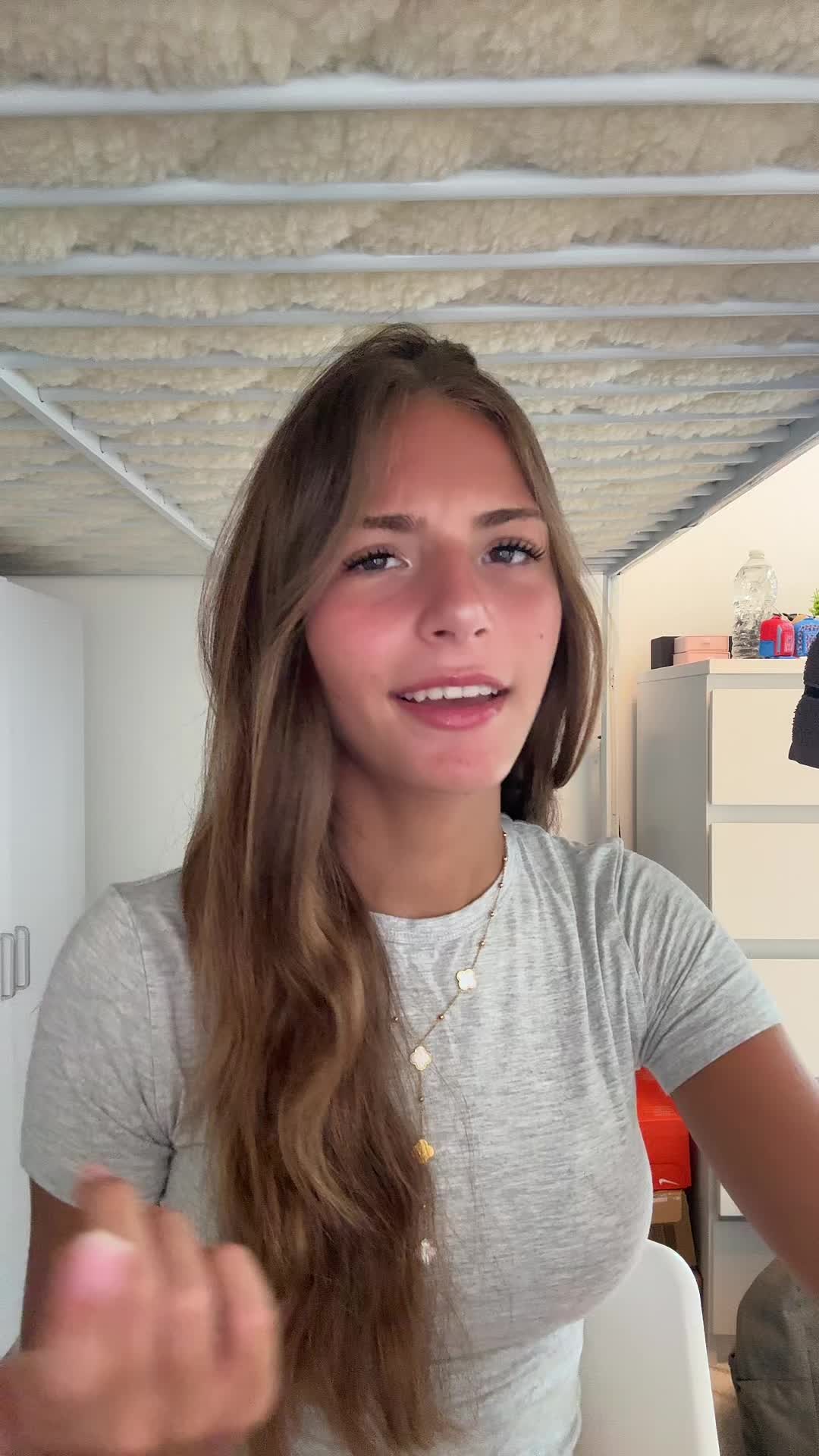 @𝓵𝓮́𝓪🌺