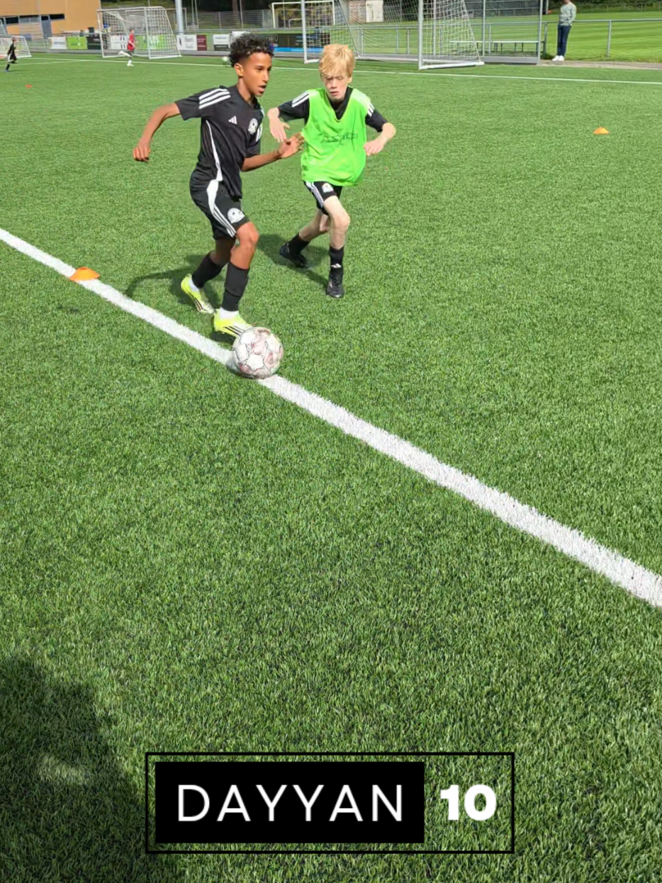 @DAYYAN 10 🇳🇱🇩🇯