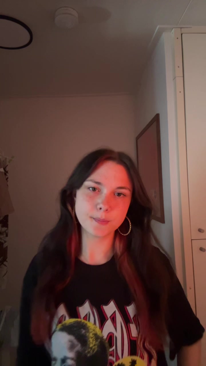 @👀