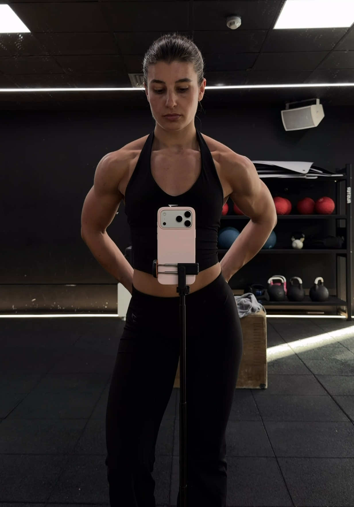 @leonimariex