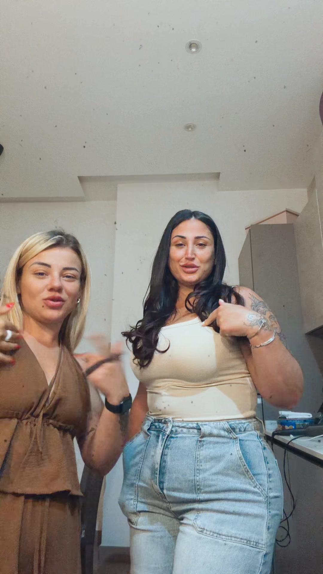 @melania bastelli