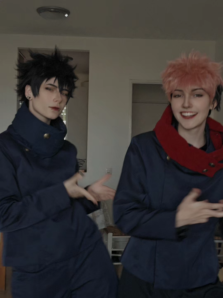 @Akiyo🦖