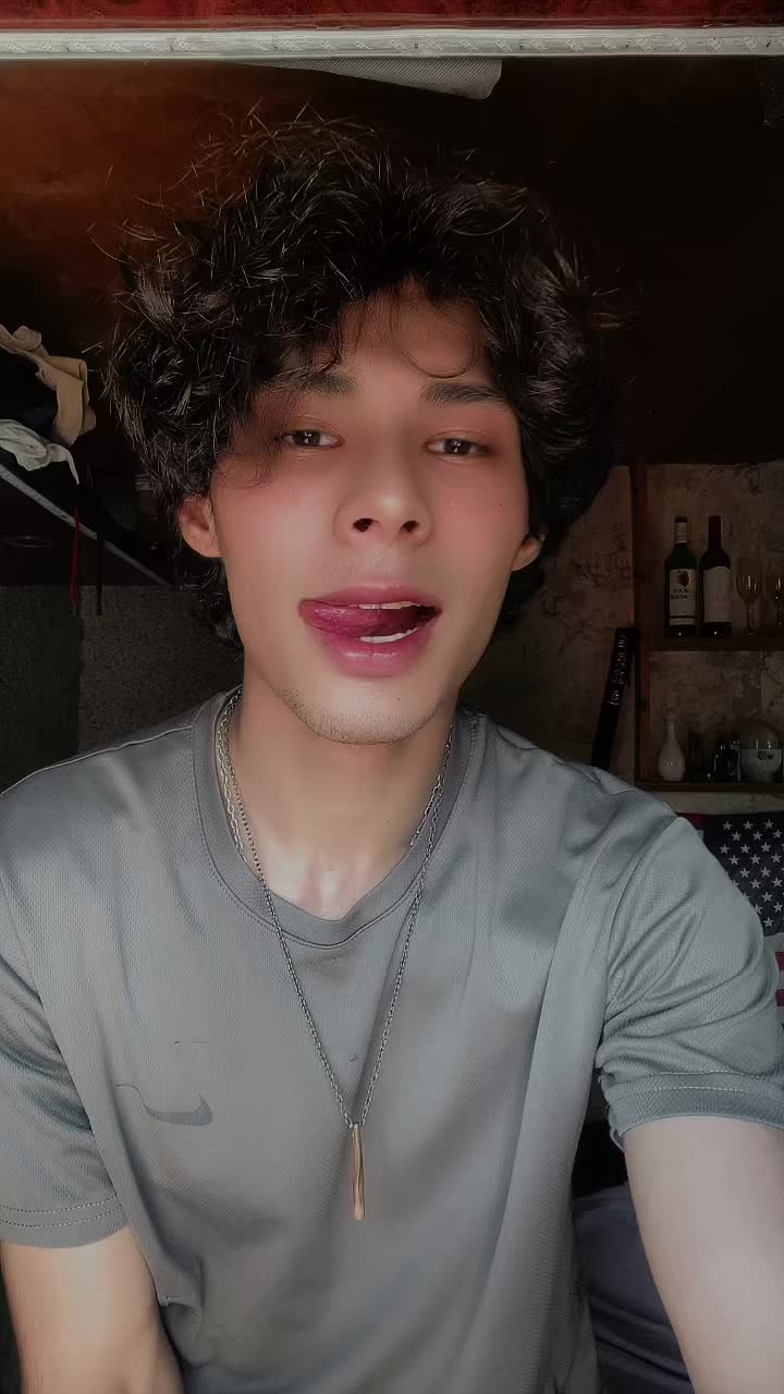 @LAYNPIT!