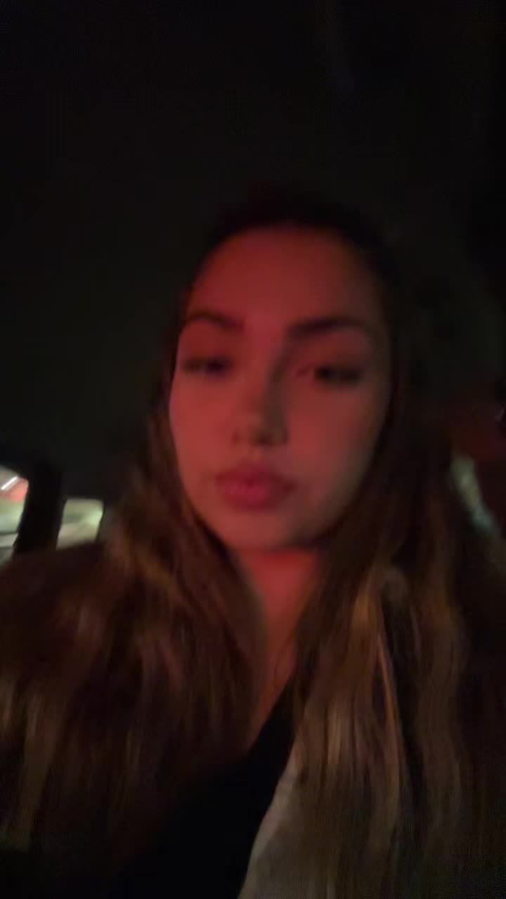 @dandreangela_