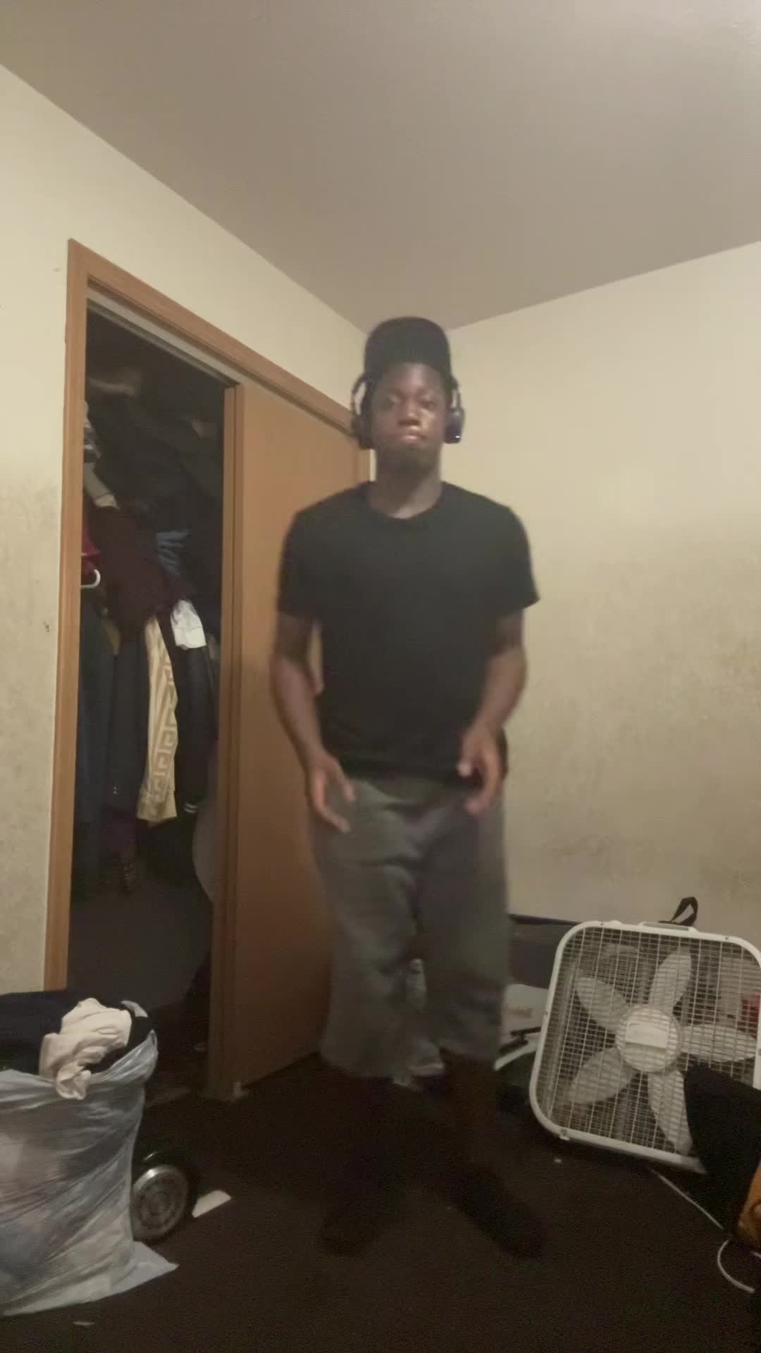 @👻👦