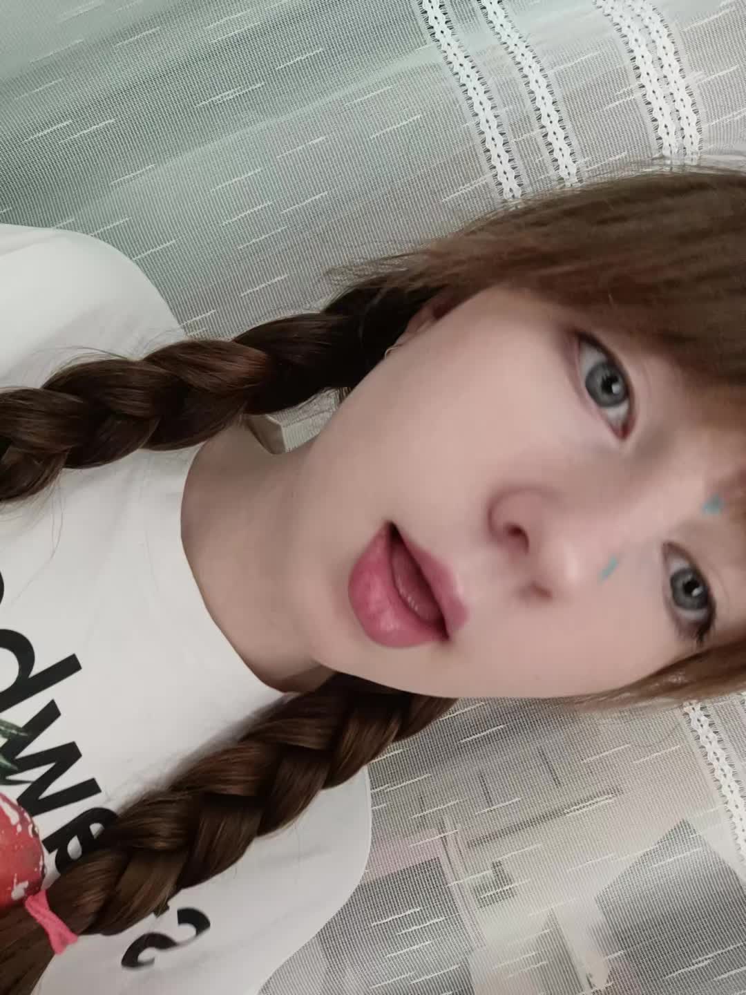 @алиса сниккерс