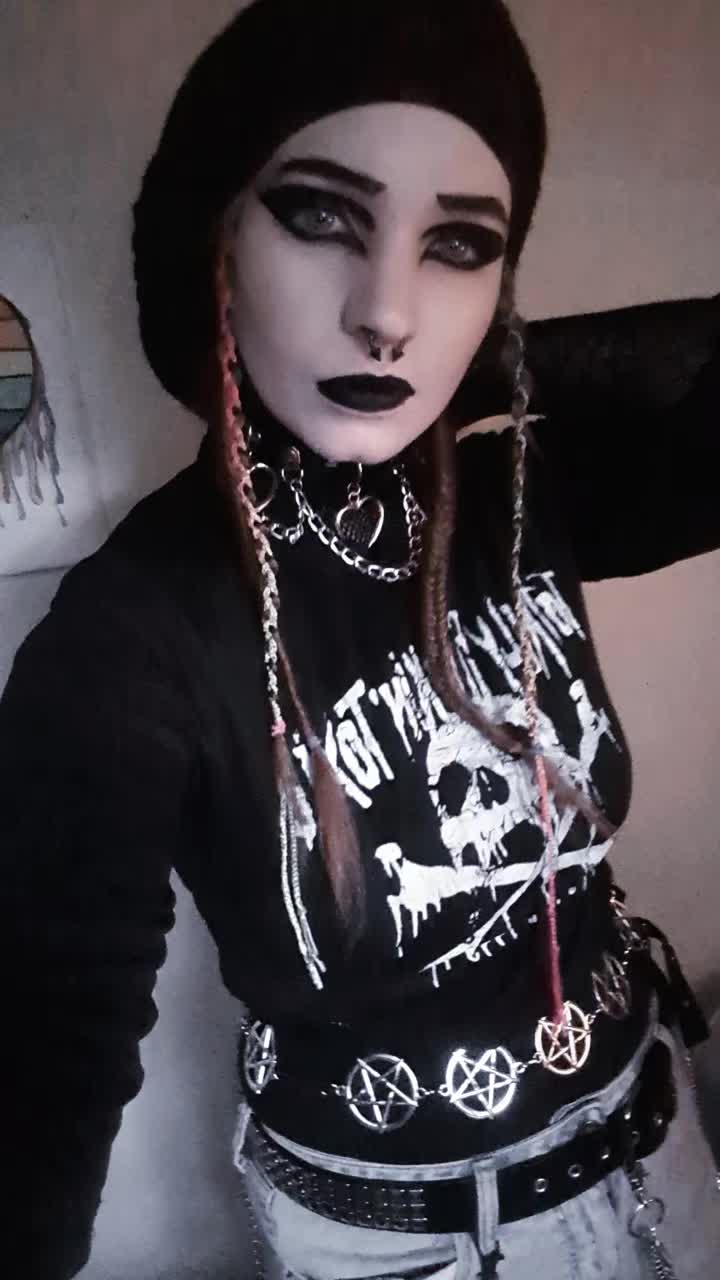 @Love2h8u