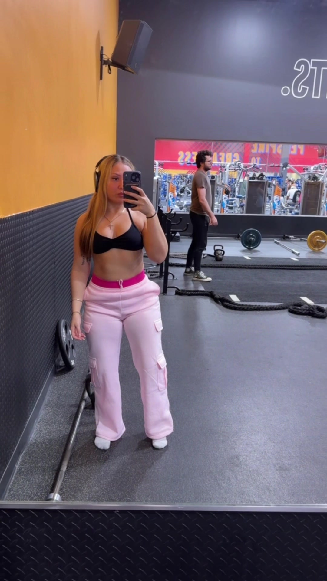 @goldieee