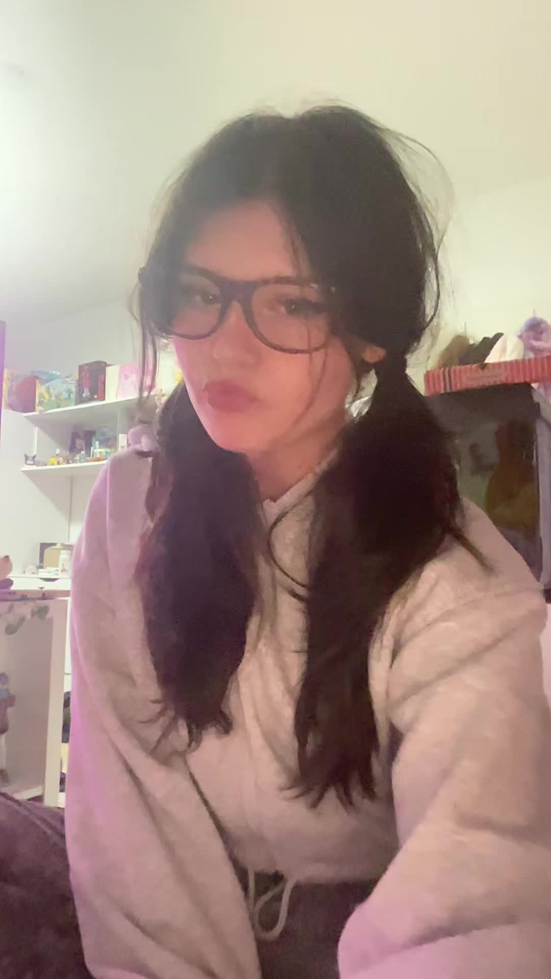@🐇