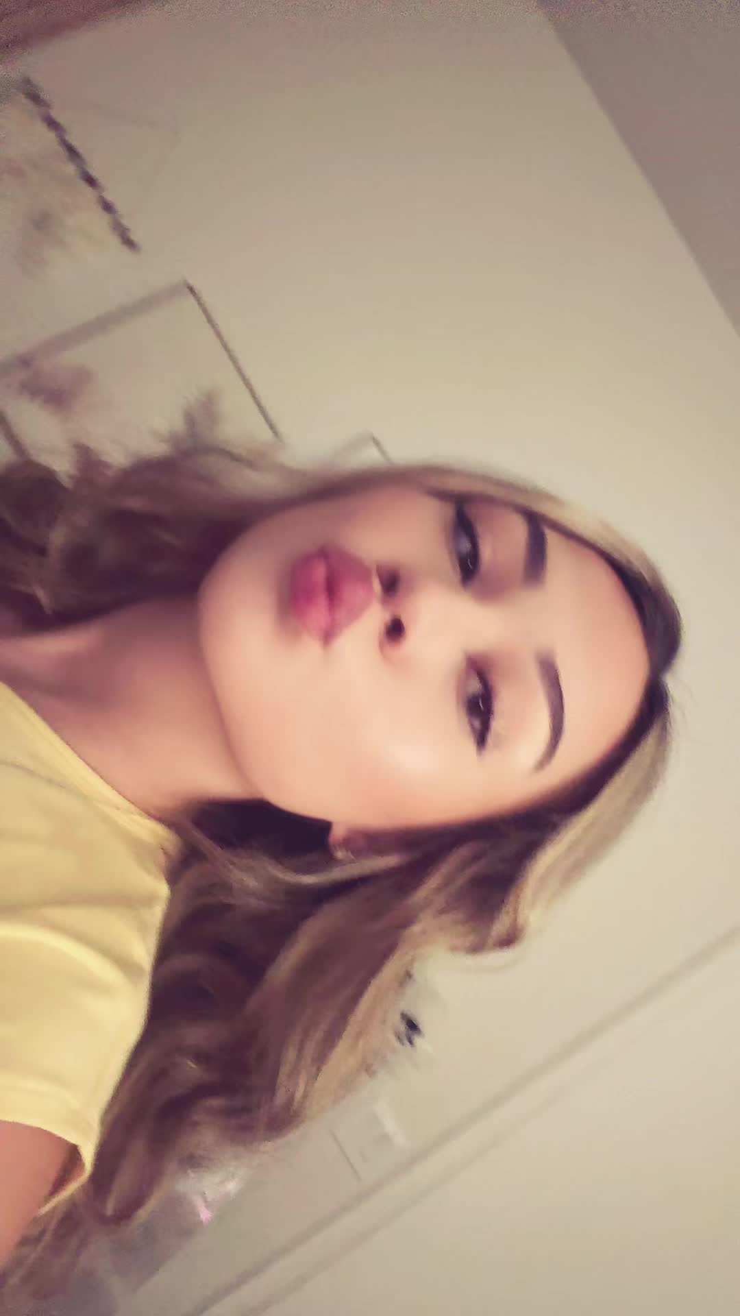 @🪩