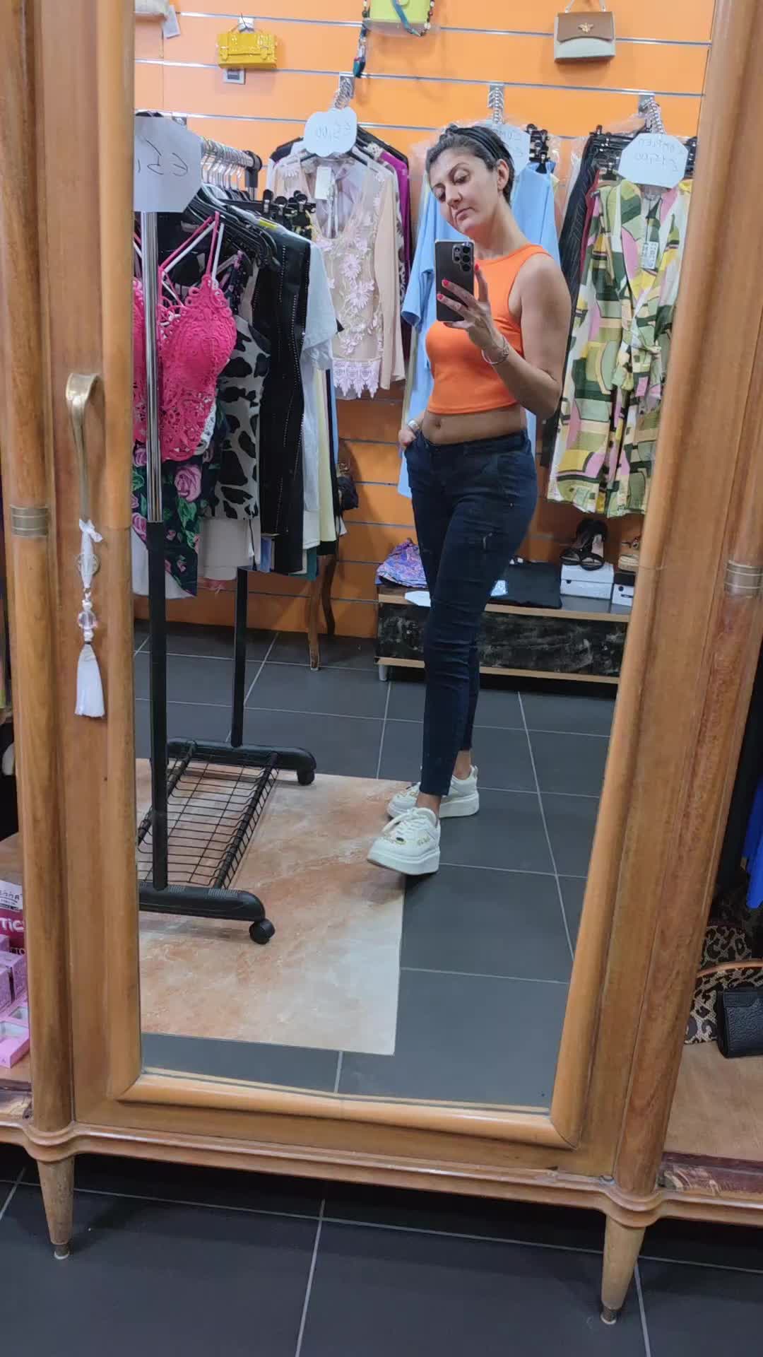 @Vera