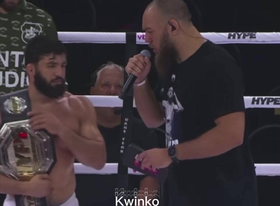 @Kwinko