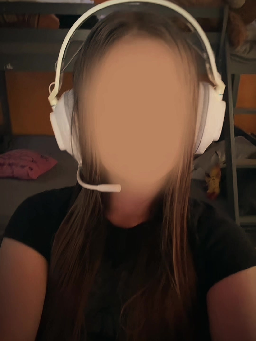 @Luna_010