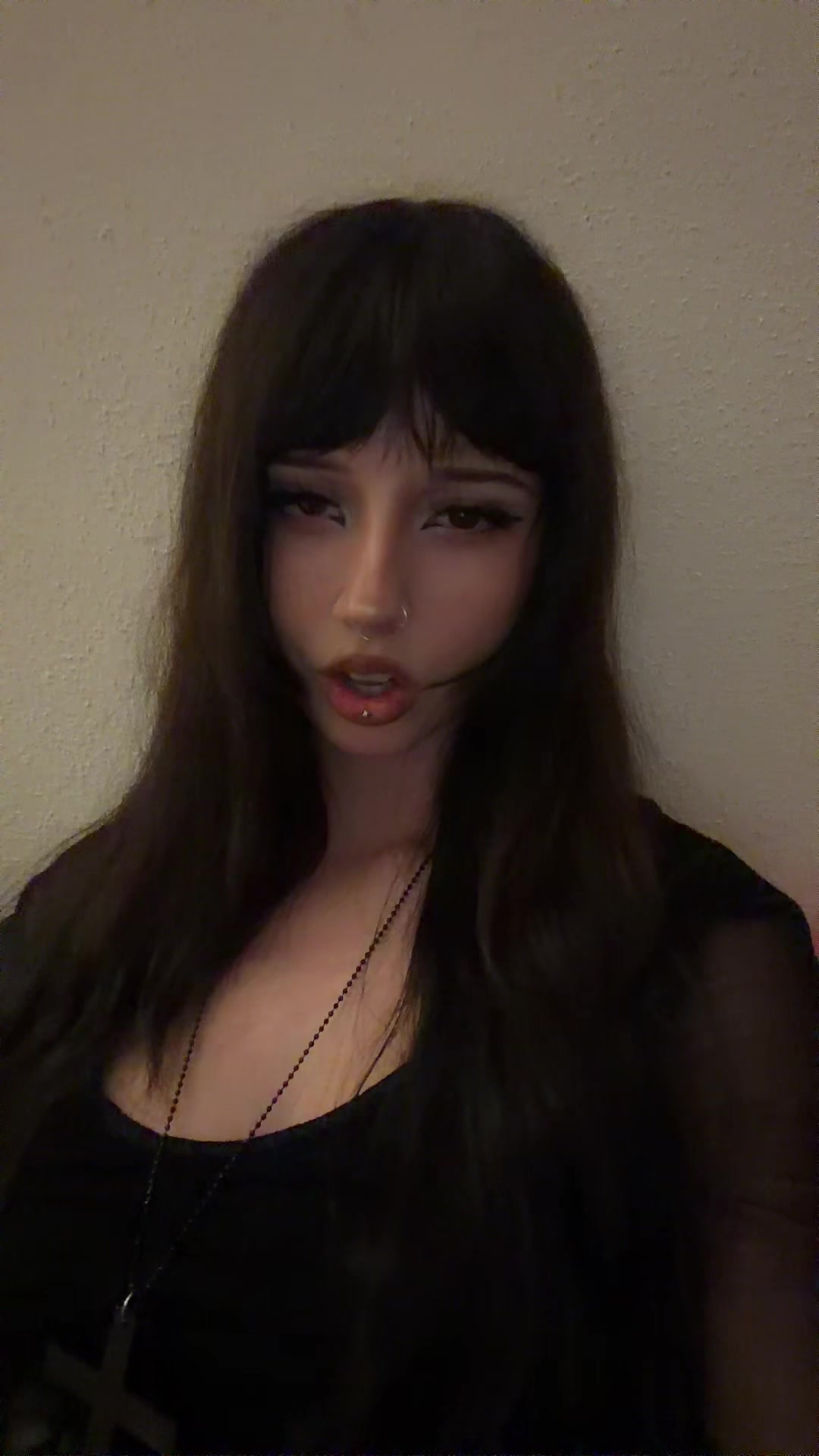 @𝖺𝗅𝗂𝗇𝖺