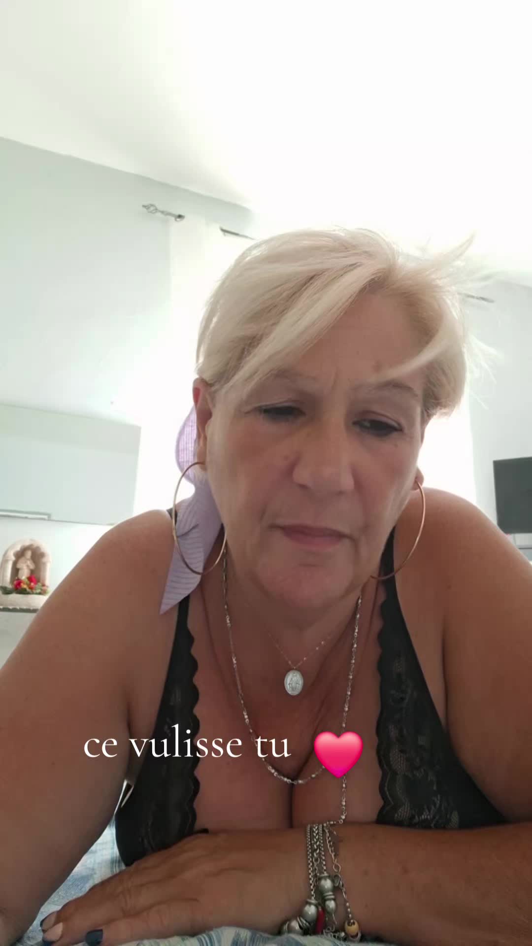 @angela