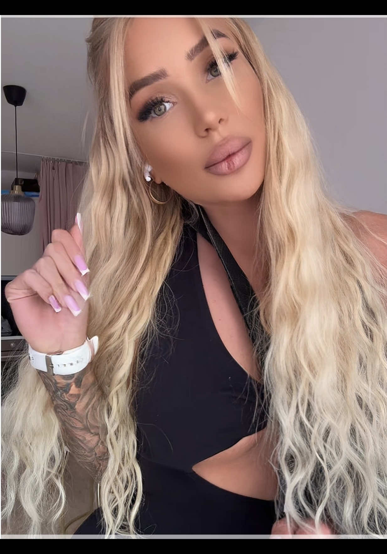 @RitaTheBlonde
