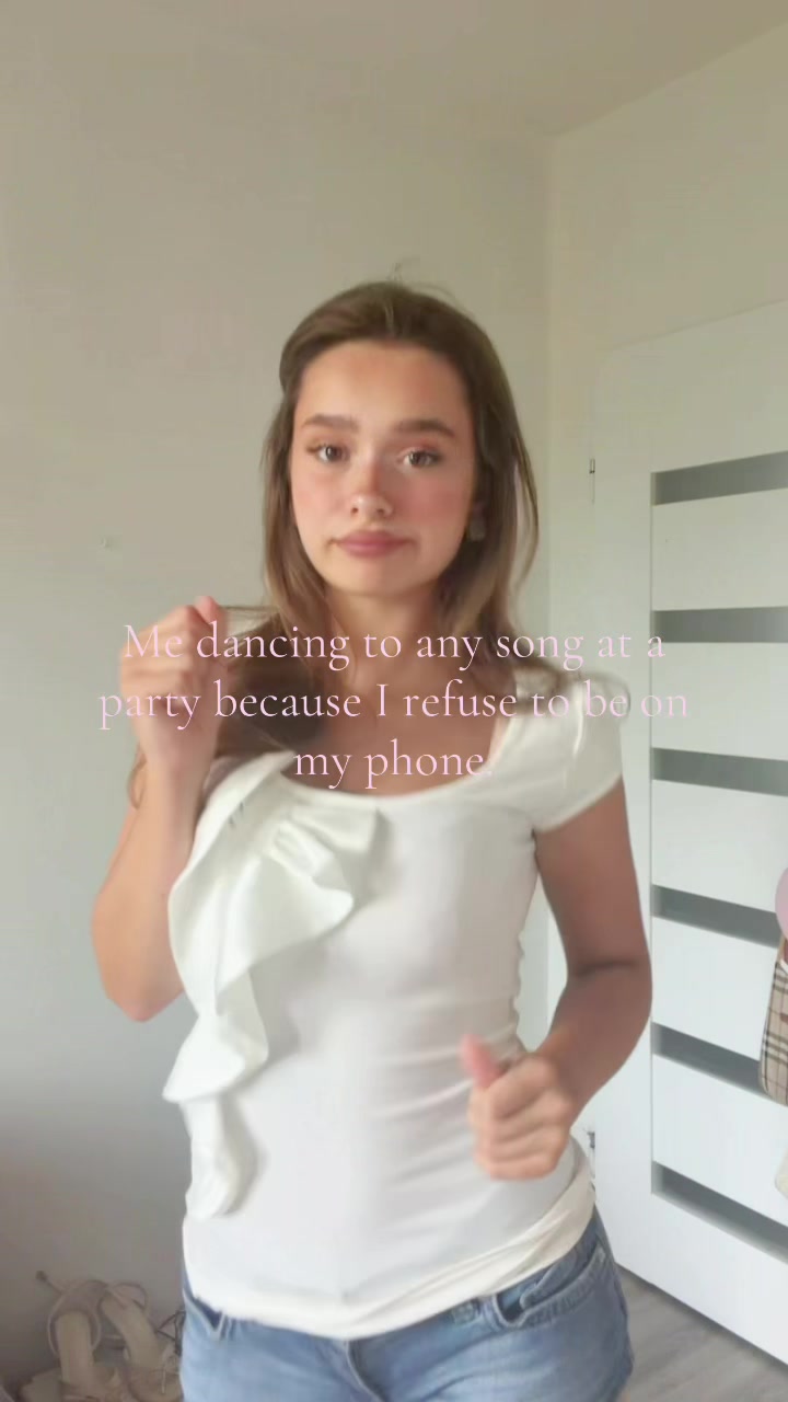 @iloveroses44