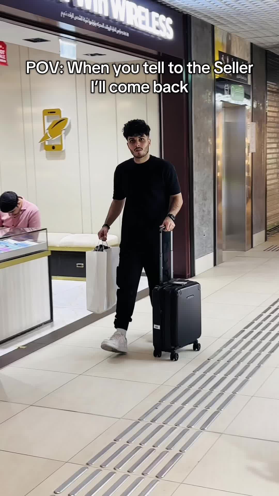@Mr luggage