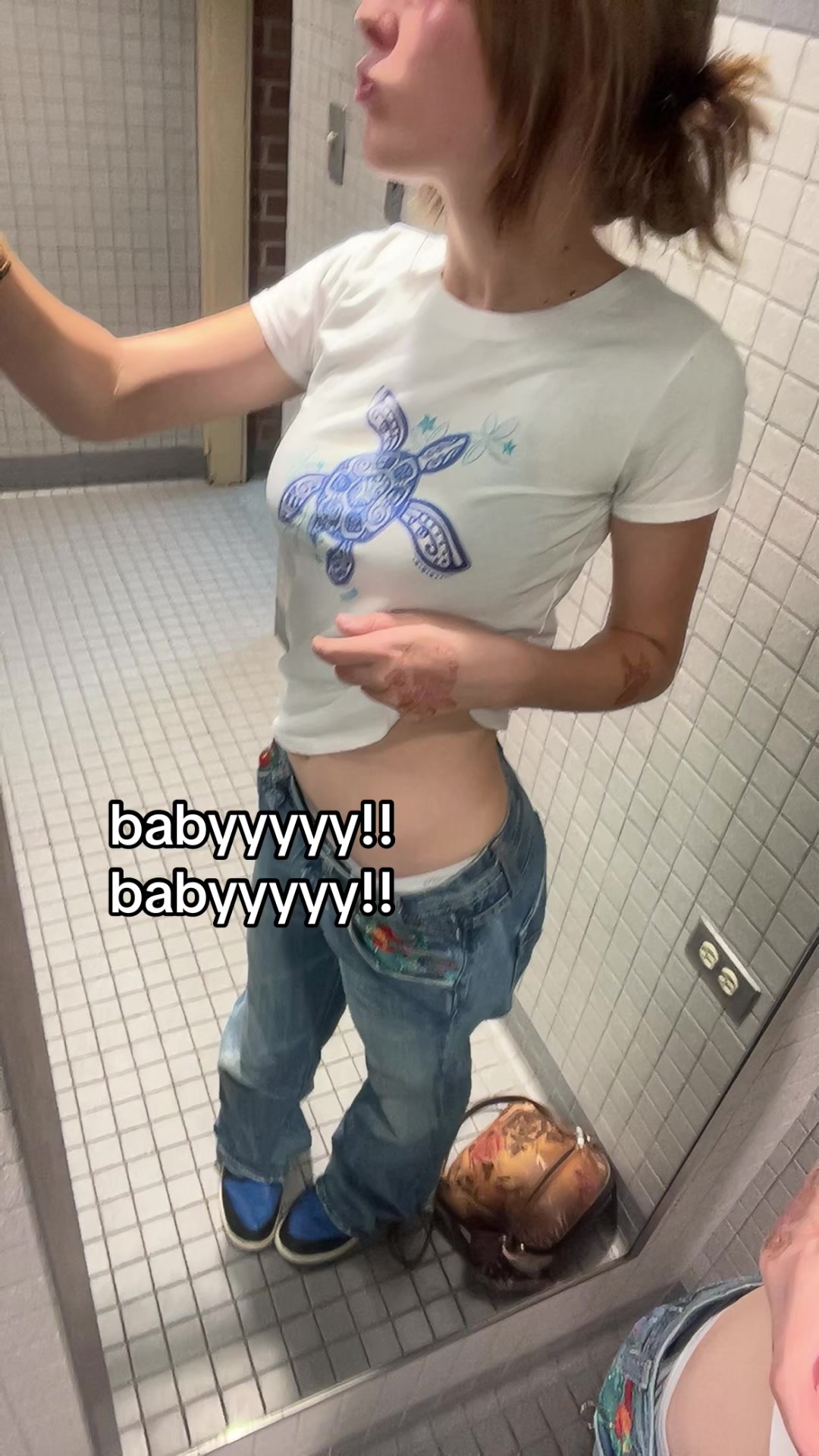 @eisleycatsmeow