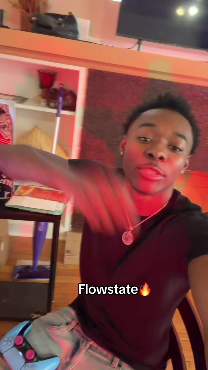 @RacksRanitup 💫