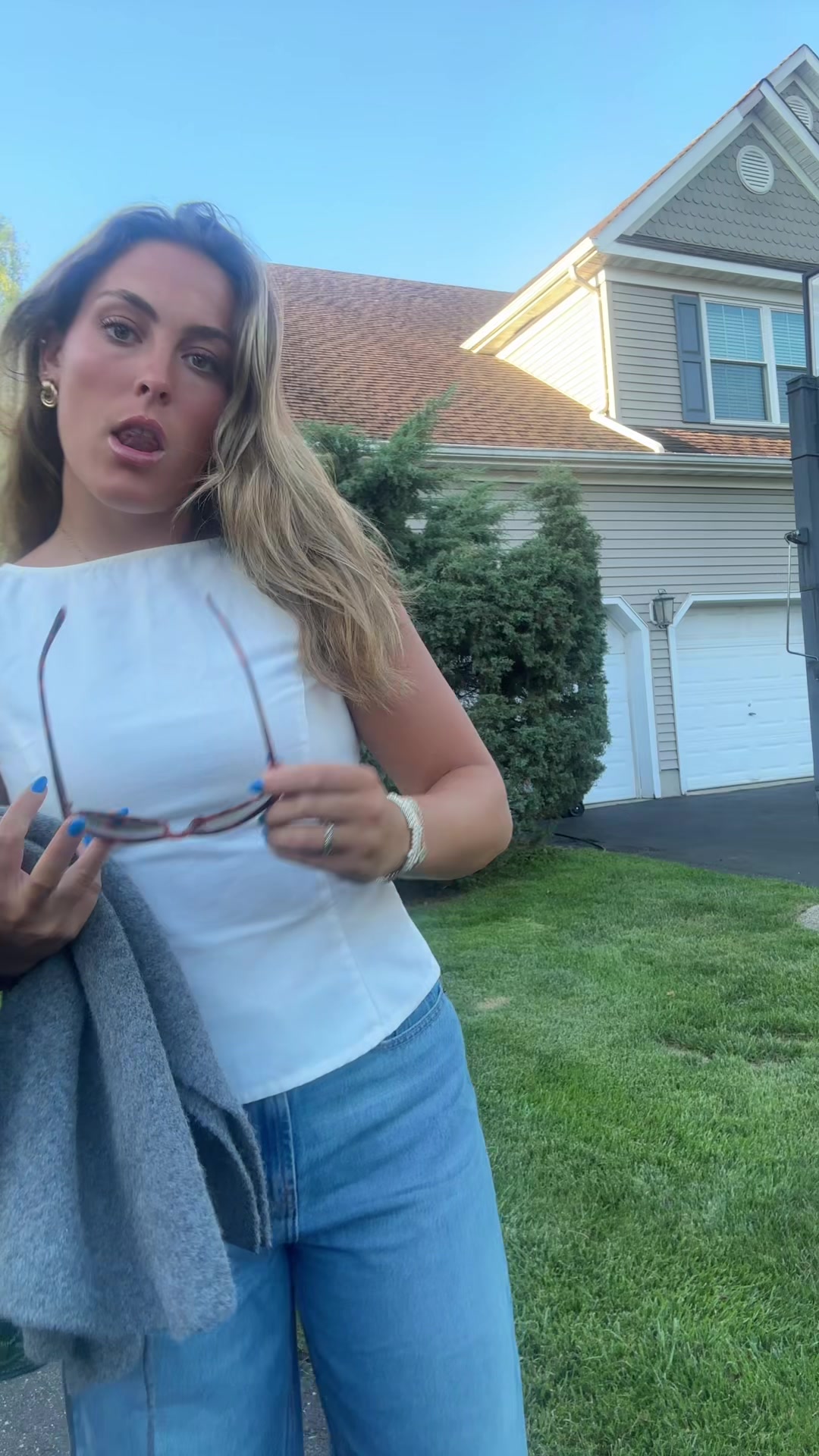 @ava.agresti