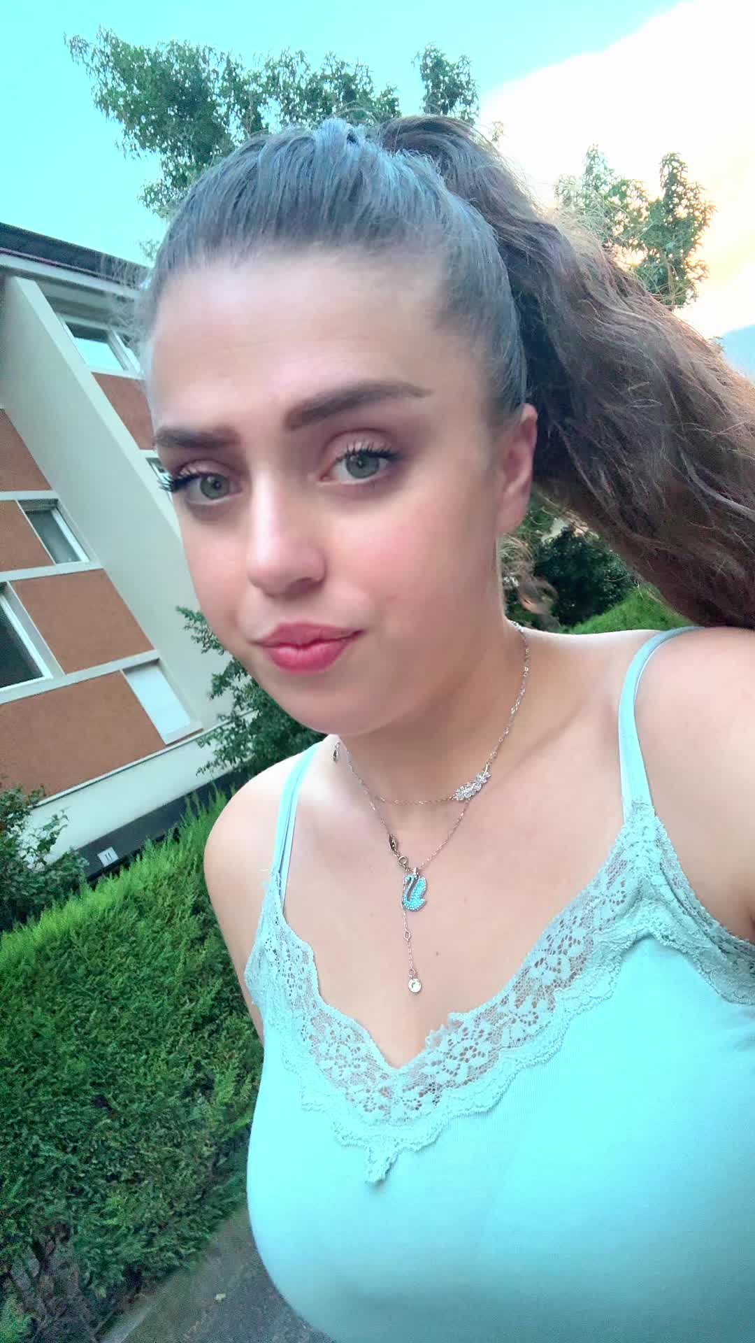 @lanja_