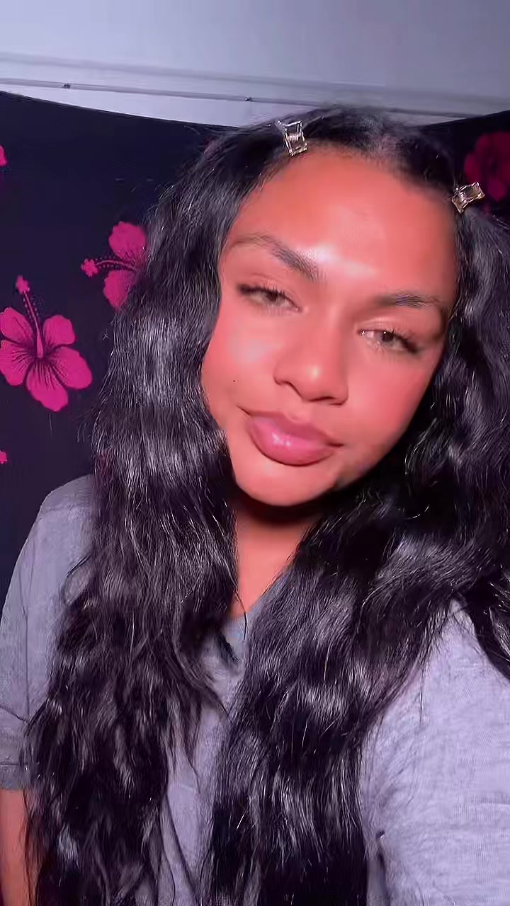 @notmamaquinn_