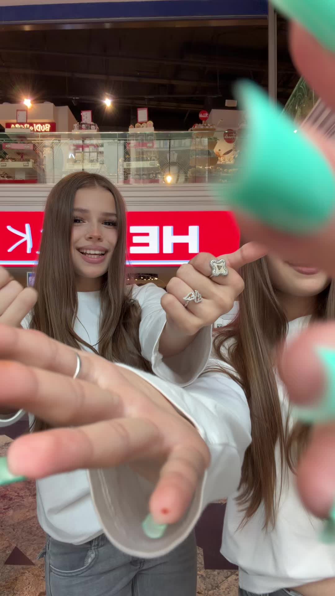 @тгк: дашулькаа я!