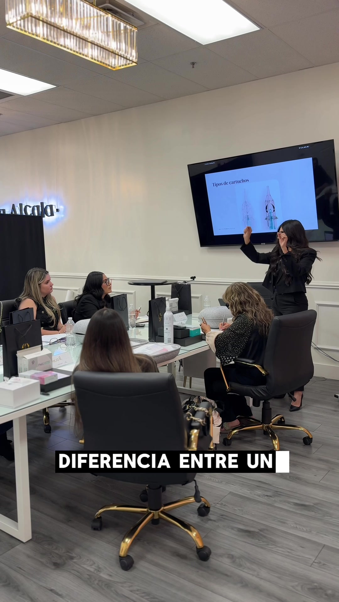 @Yomaira Alcalá | AZ NANO BROWS