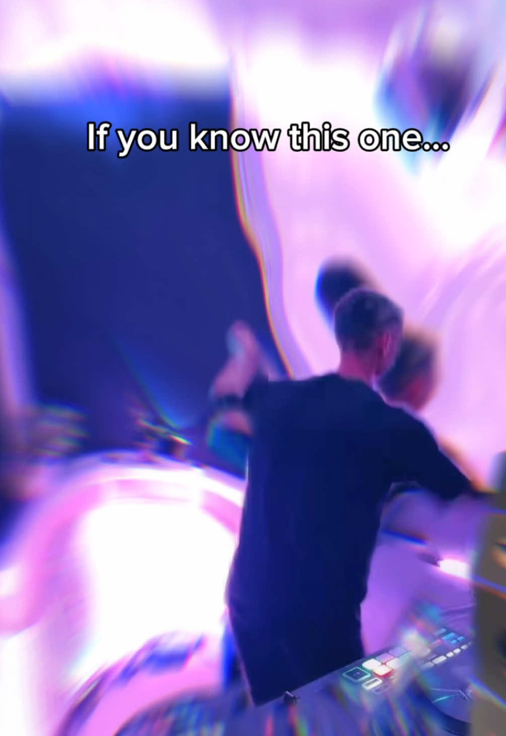 @AVELØ