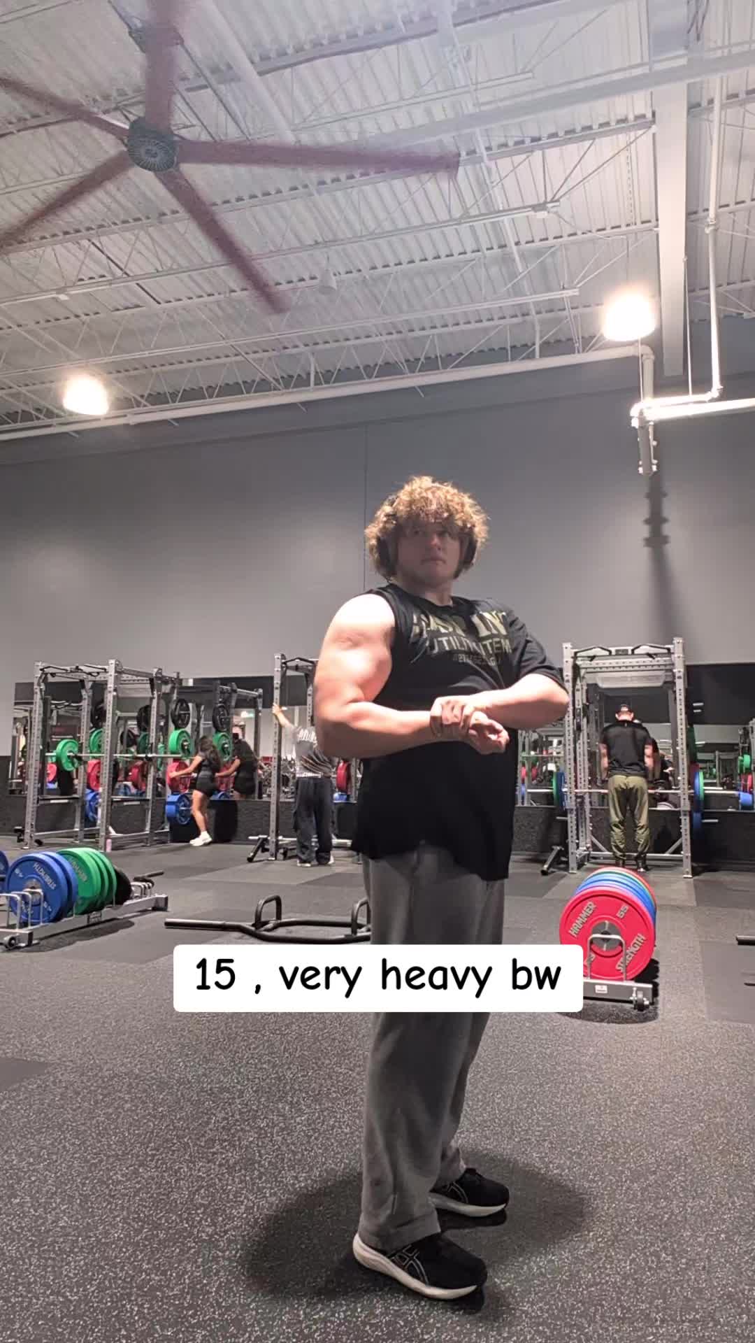 @Isaac_Curls