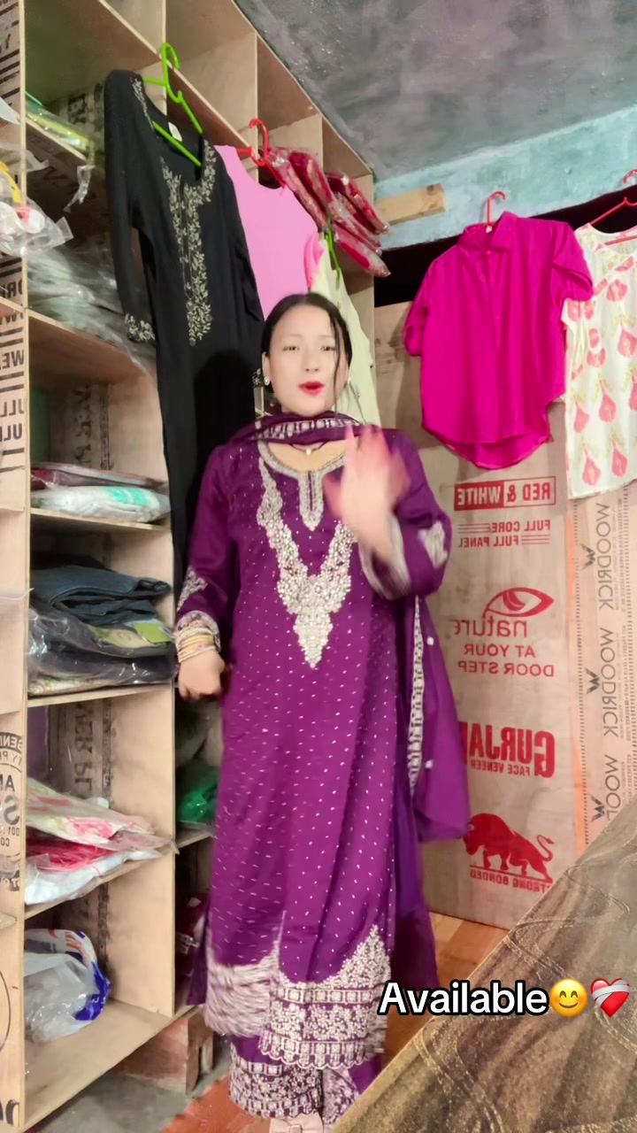 @Puja collection holeri👚😘