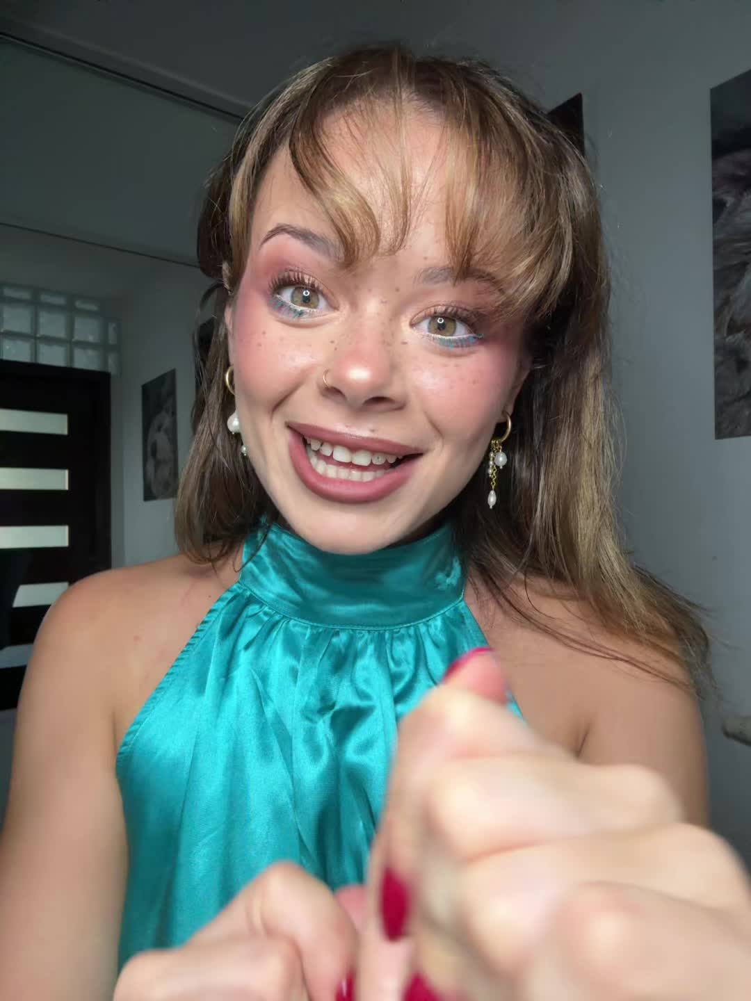 @CURLYBROWNIE• hair, GRWM •
