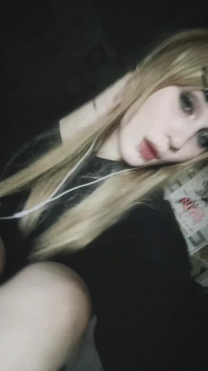 @𝔳𝔬𝔩𝔡𝔢𝔪𝔞𝔯𝔞