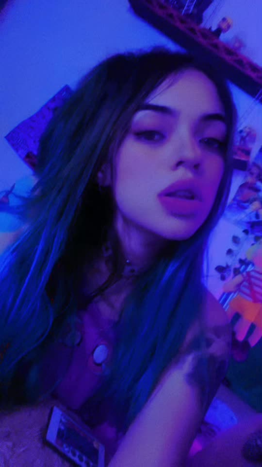 @Meloodyy18
