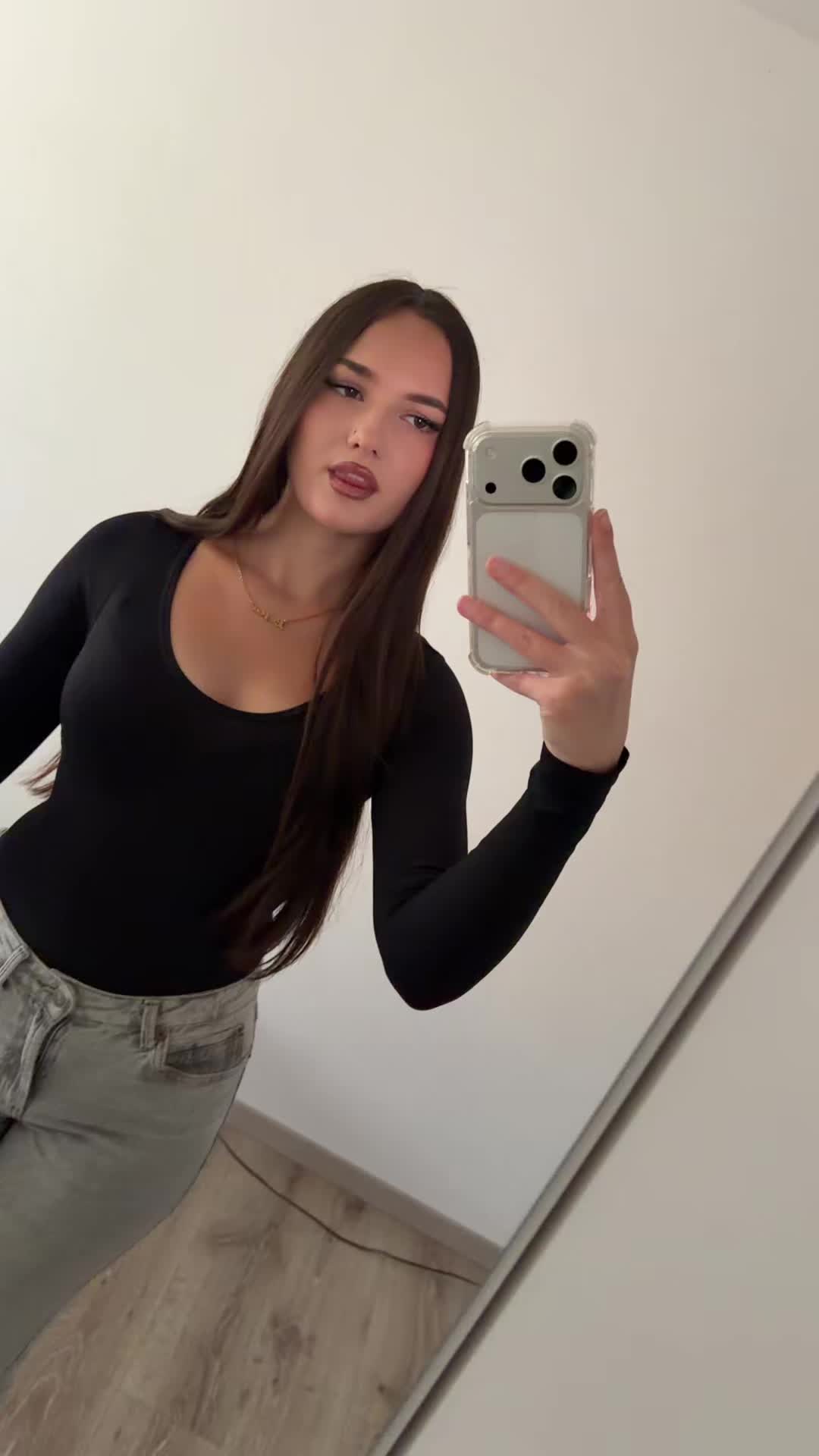 @𝐋𝐕
