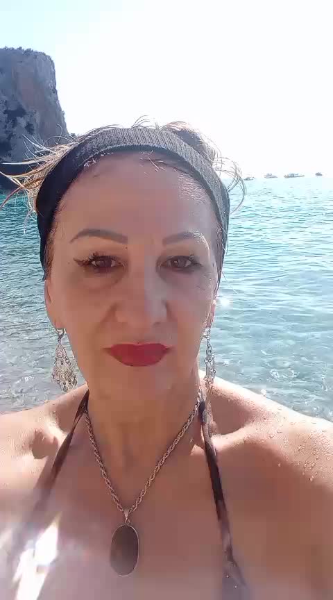 @Anna Meloni589