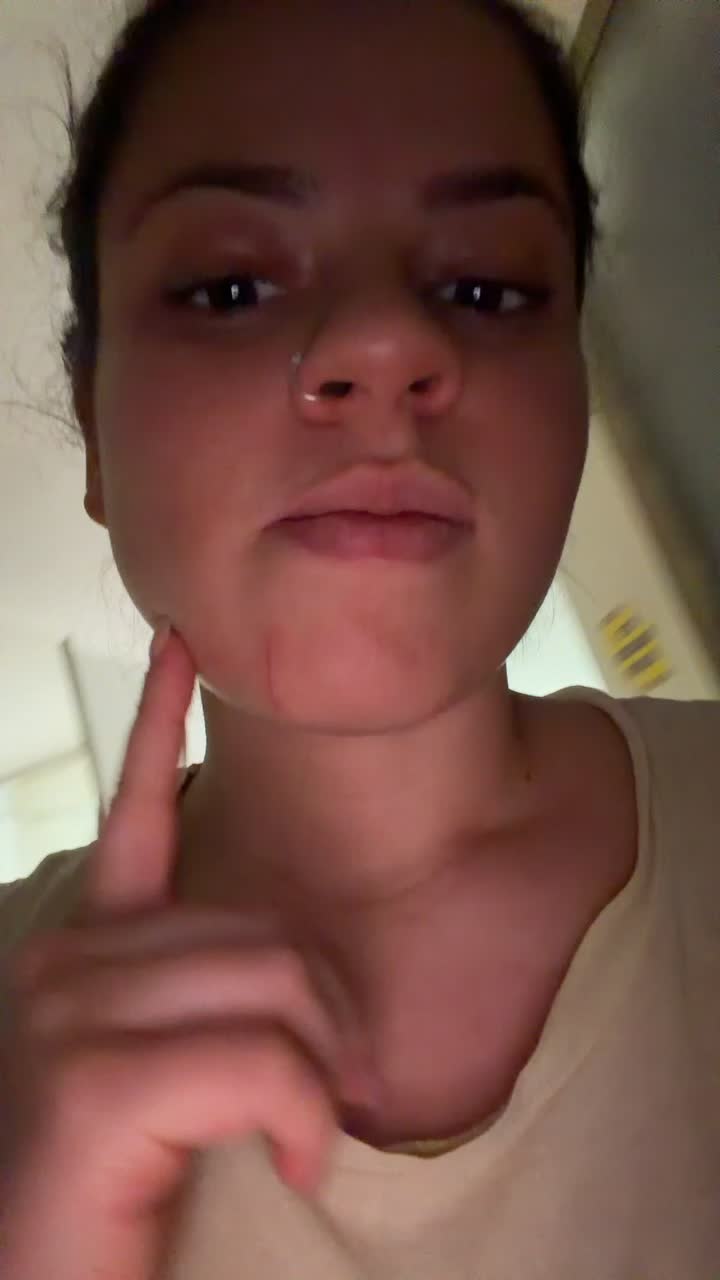 @Iamcholaaa