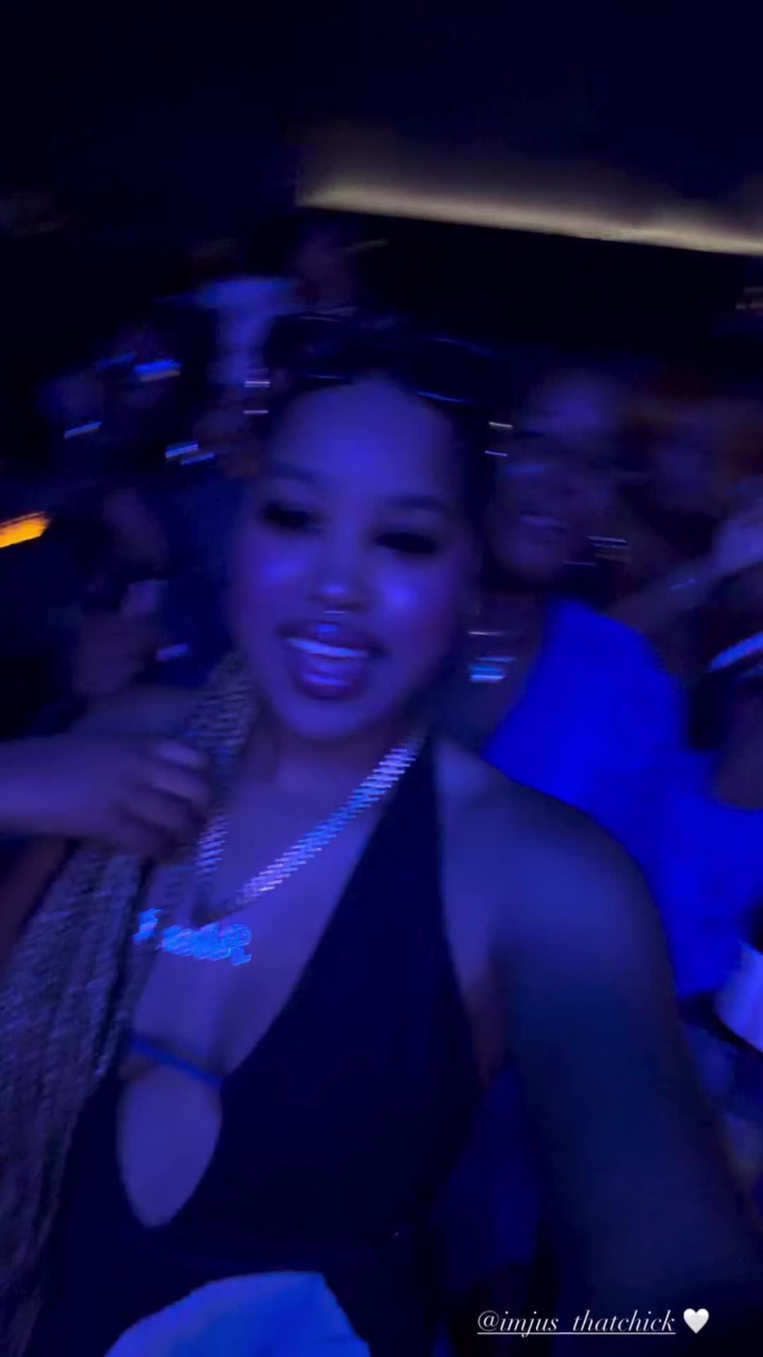 @theelovelymo