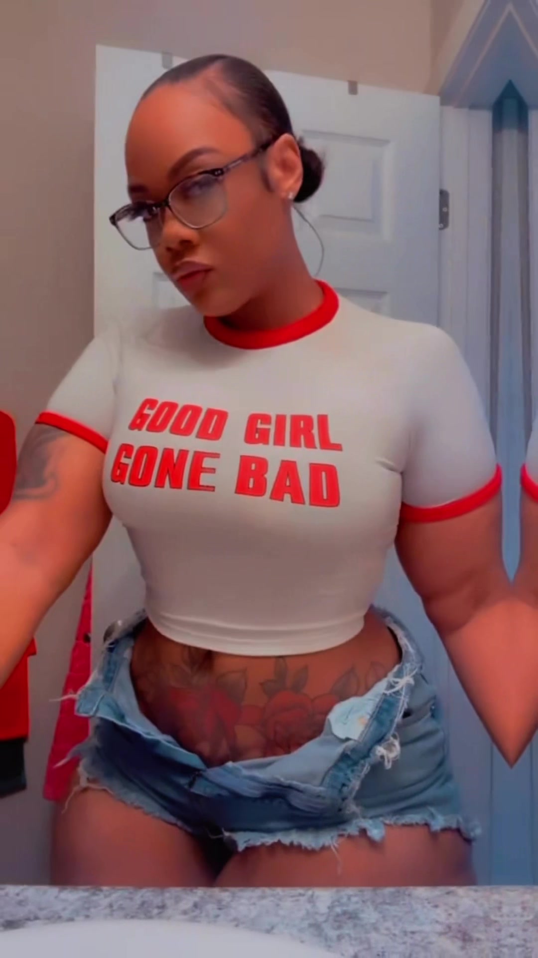 @Kimmykakes314