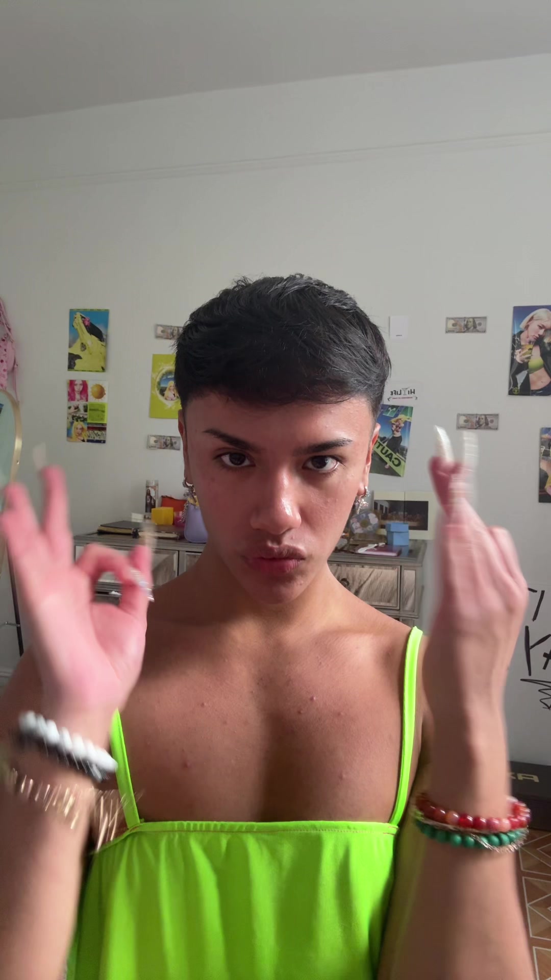 @𝐻𝑒𝒶𝓋𝑒𝓃𝒮𝓊𝓅𝑒𝓇𝓈𝓉𝒶𝓇
