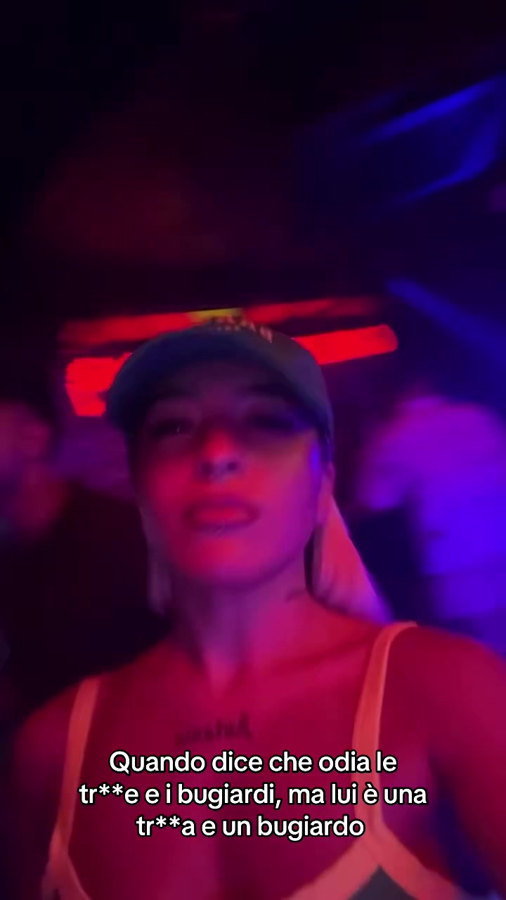 @_annarella_2