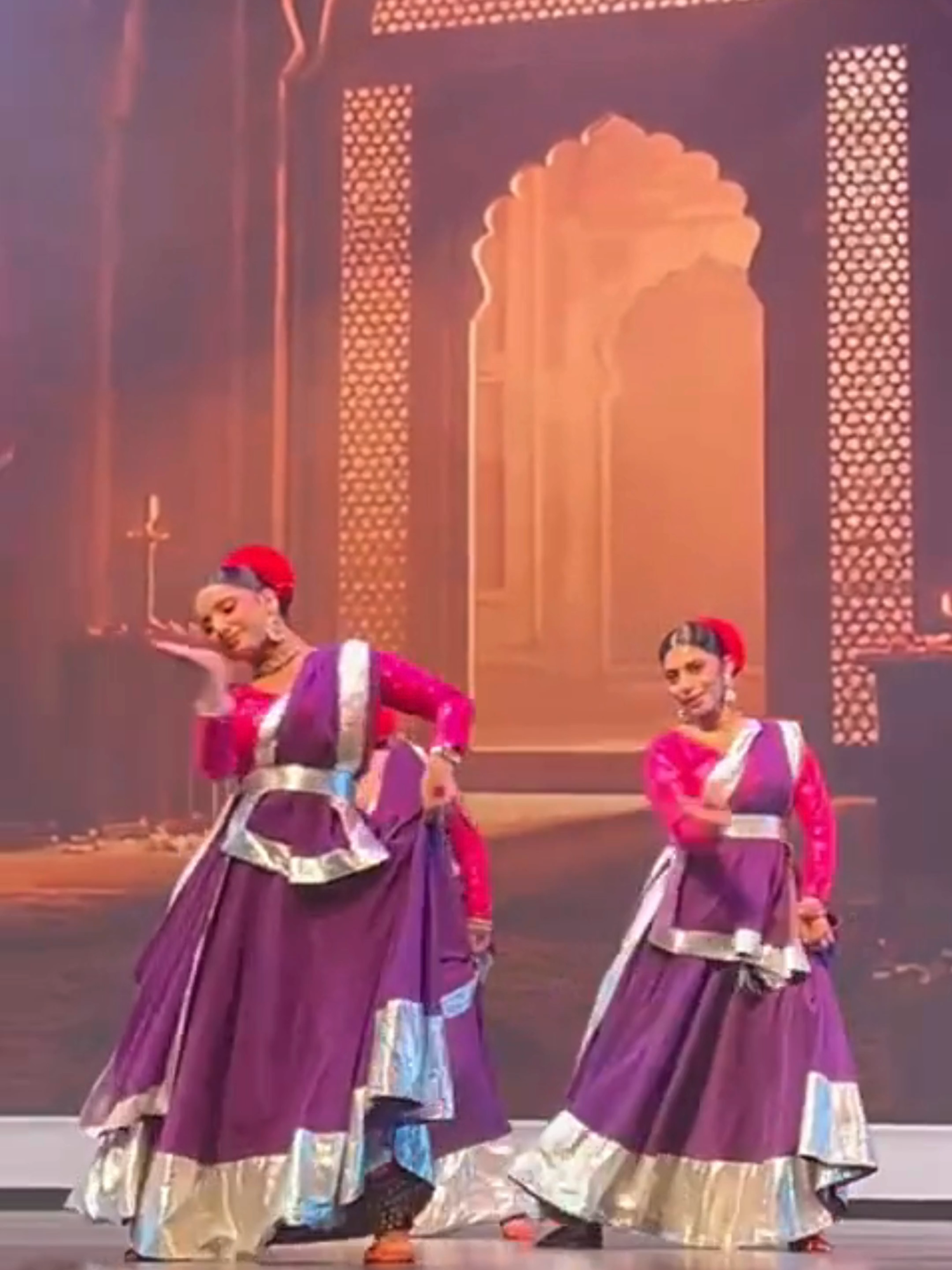 @shrutisdanceandyoga