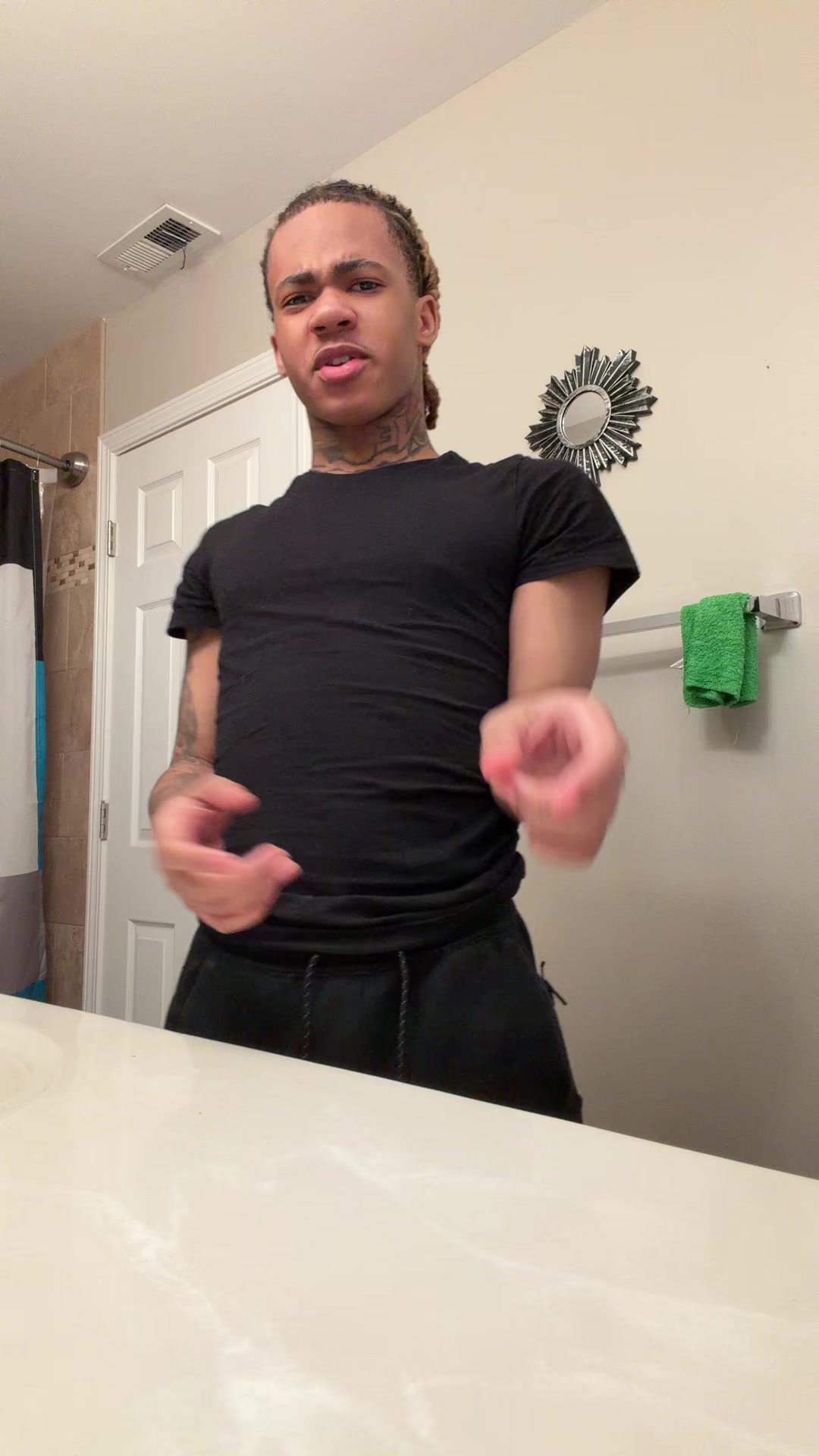 @Liltwin