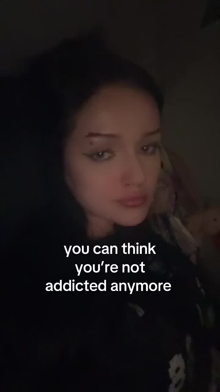 @𖣂