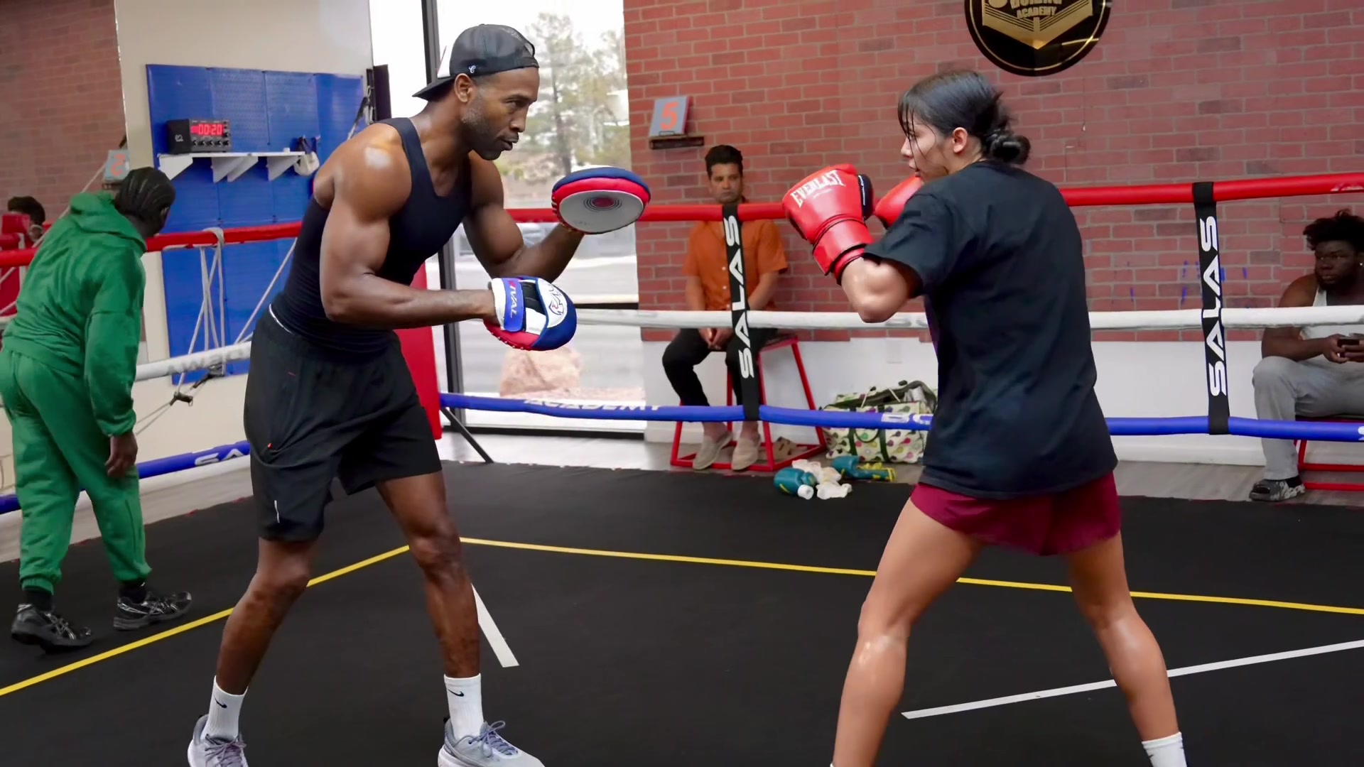 @Yanier Lescay|Boxing Coach