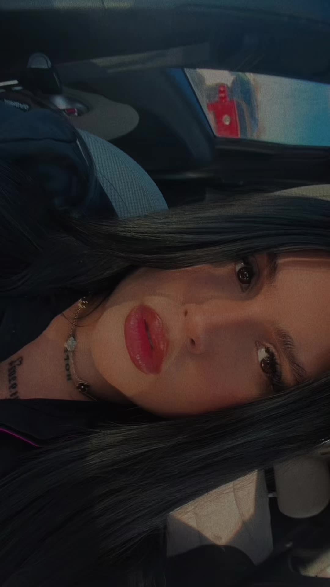 @danii…👸🏻🖤