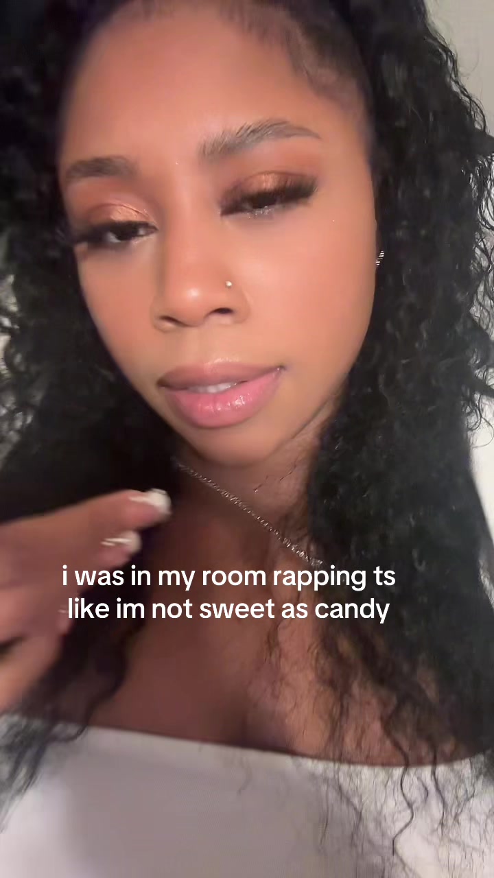 @naya448_