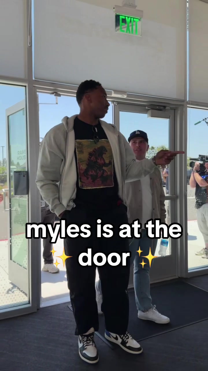 @Los Angeles Rams