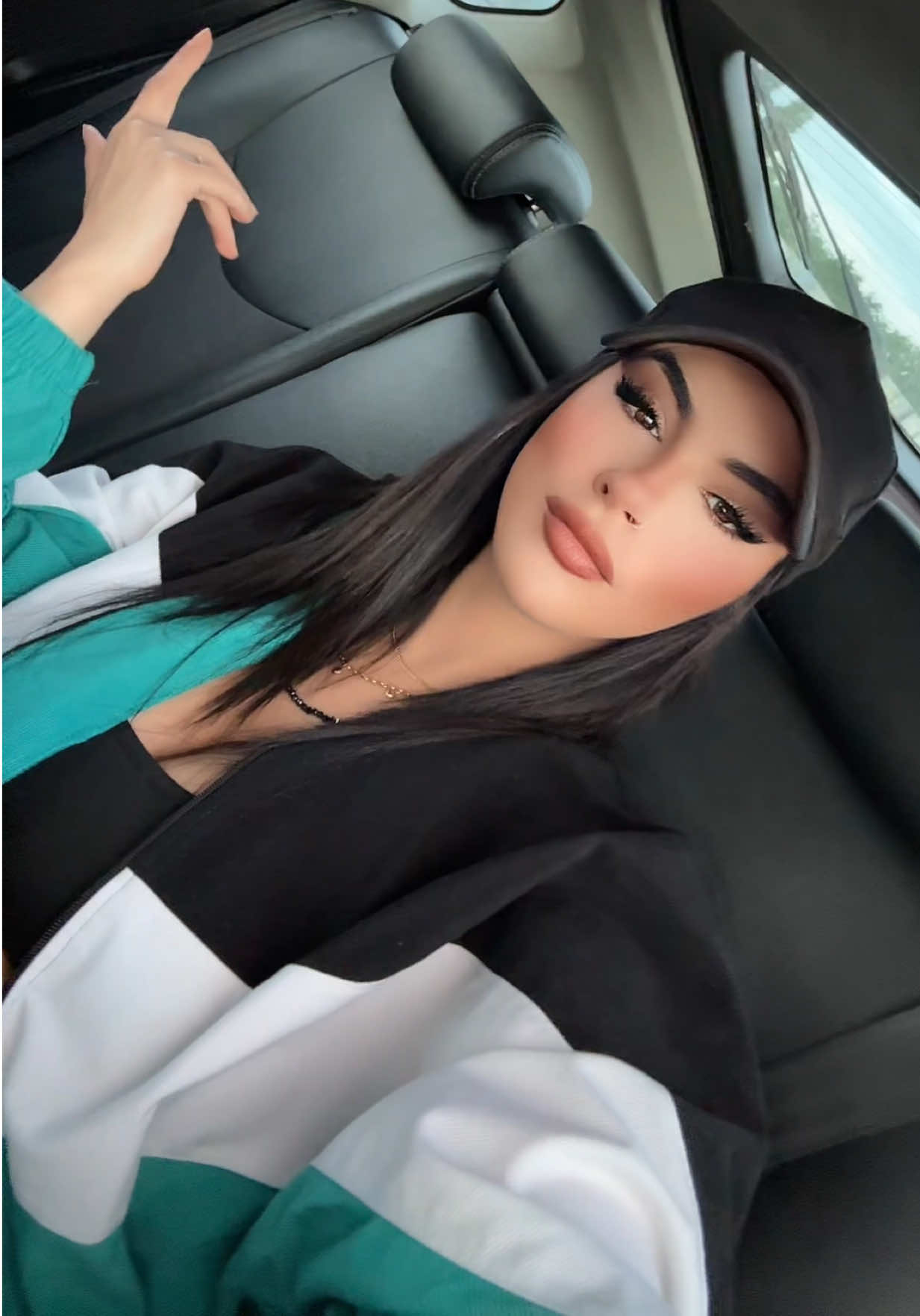 @بنت العاشق 🇹🇳